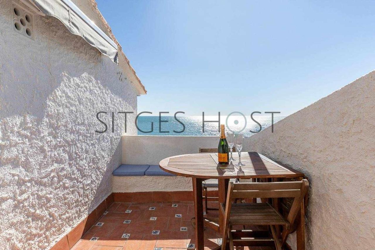 Alojate En Una Torre Sobre El Mar Apartment Sitges Exterior photo
