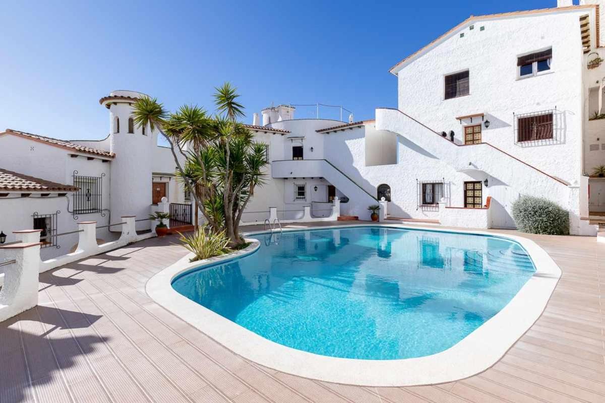 Alojate En Una Torre Sobre El Mar Apartment Sitges Exterior photo