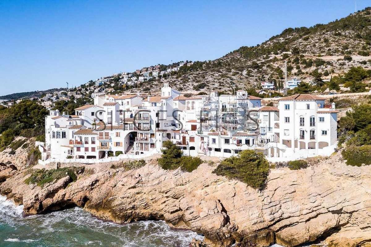 Alojate En Una Torre Sobre El Mar Apartment Sitges Exterior photo